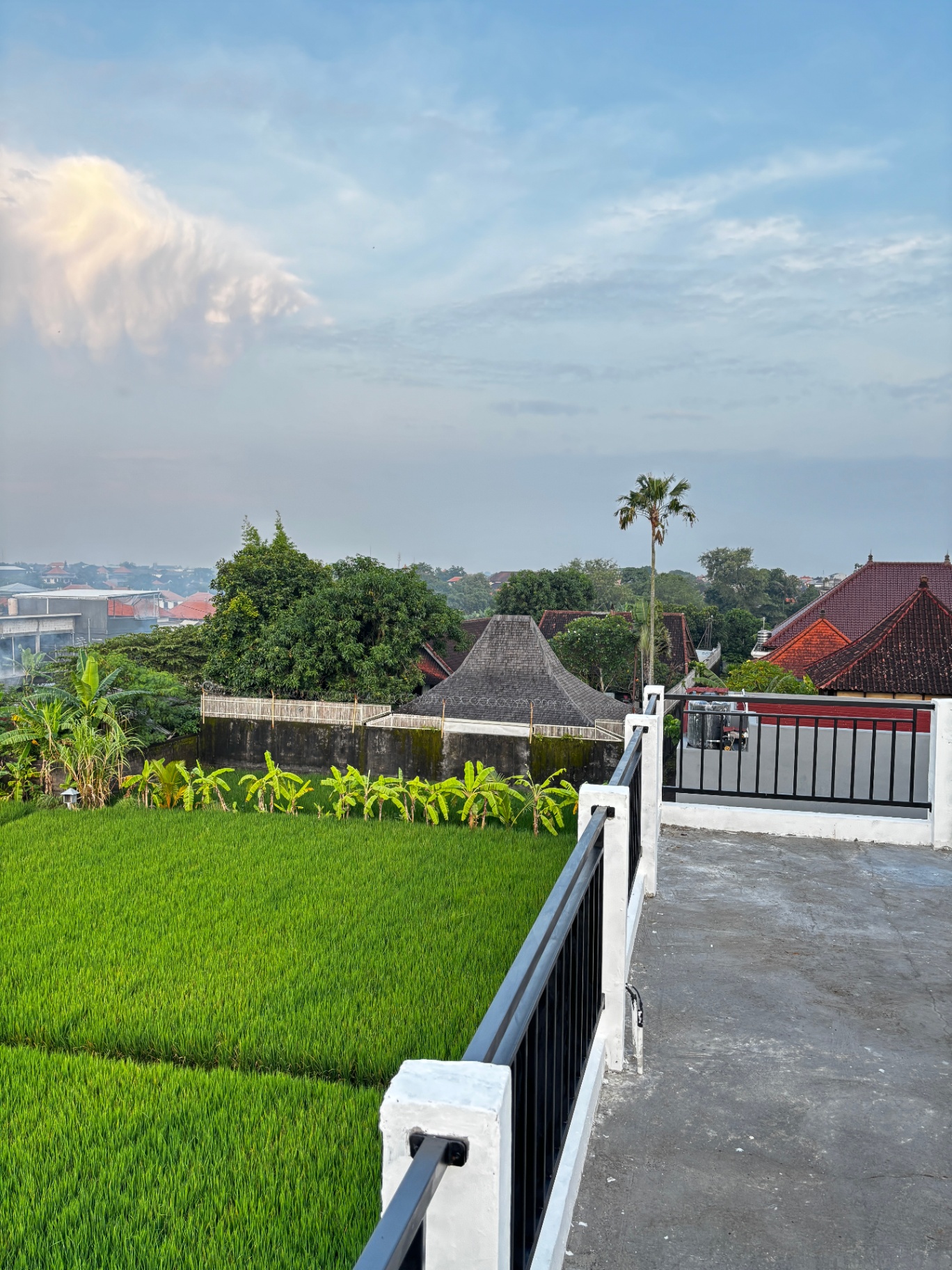 PRICE DROPPED:2 BR VILLA WITH GREAT VIEWS