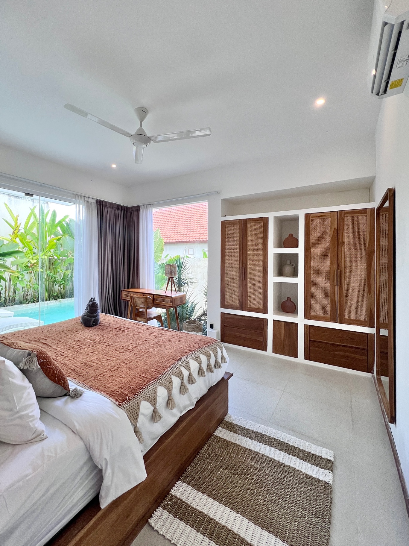 #1 MODERN 1BR VILLA WITH PRIVATE ROOFTOP & POOL