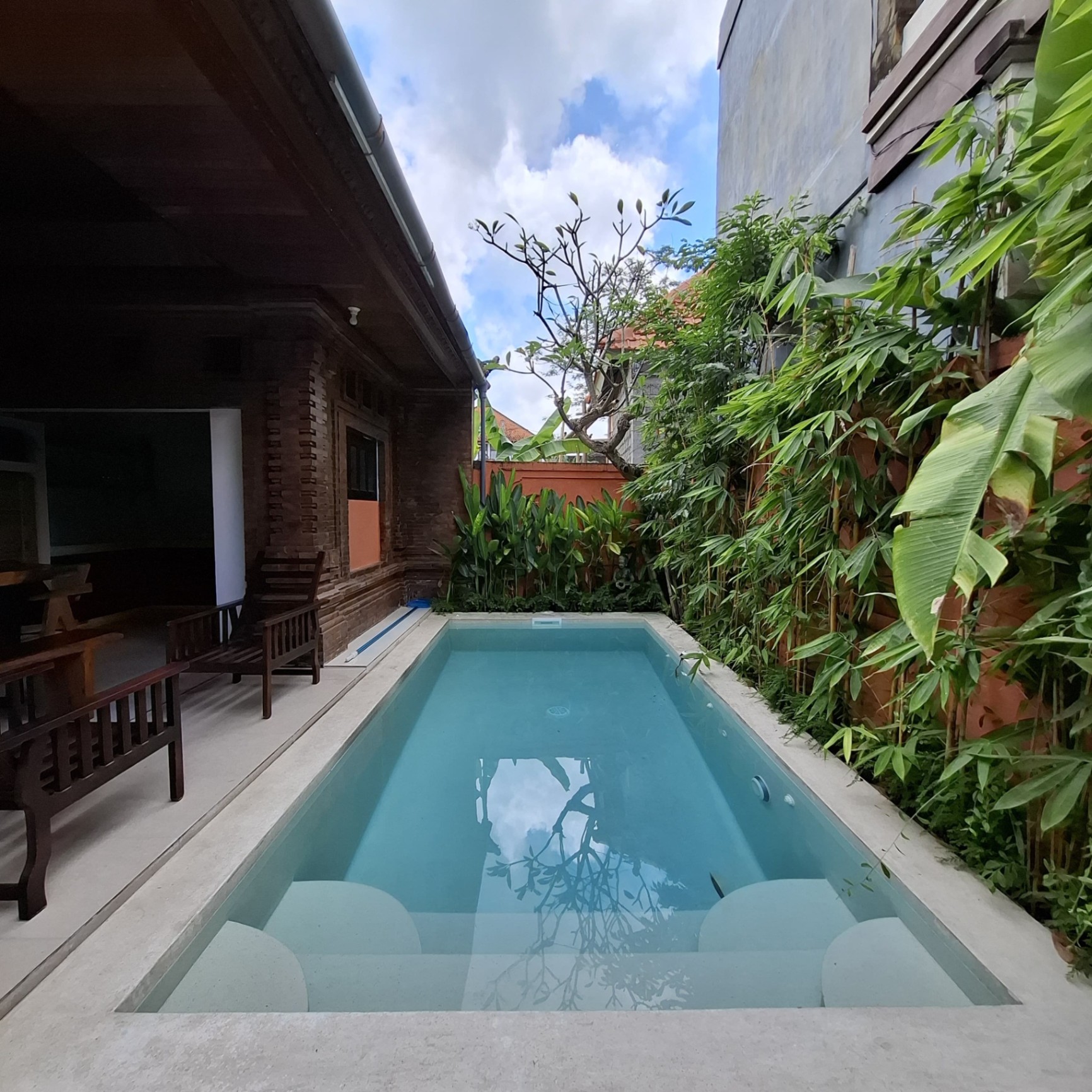 Spacious Master Bedroom with Rice field view, Ubud