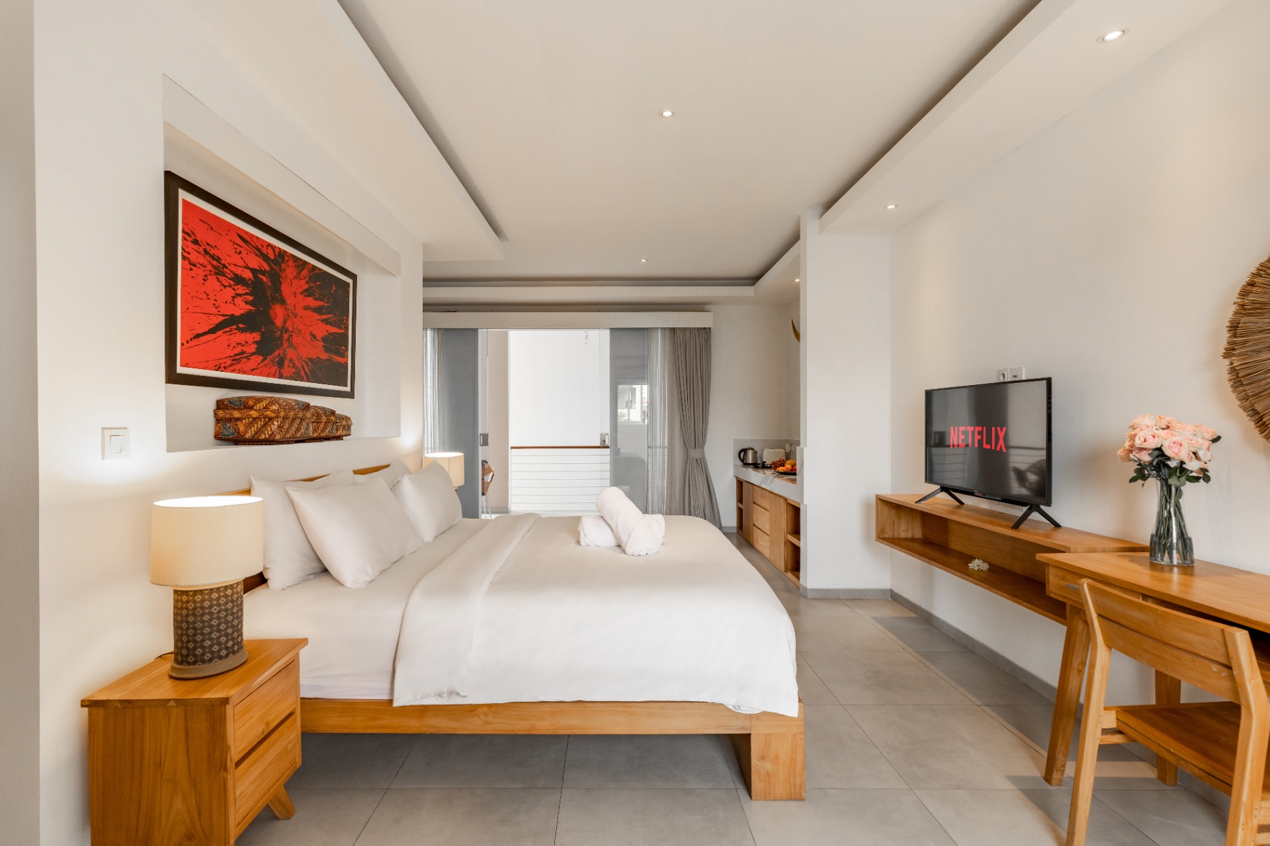 Stylish 1 BD Pvt. Apartment w/ shared kitchen&pool