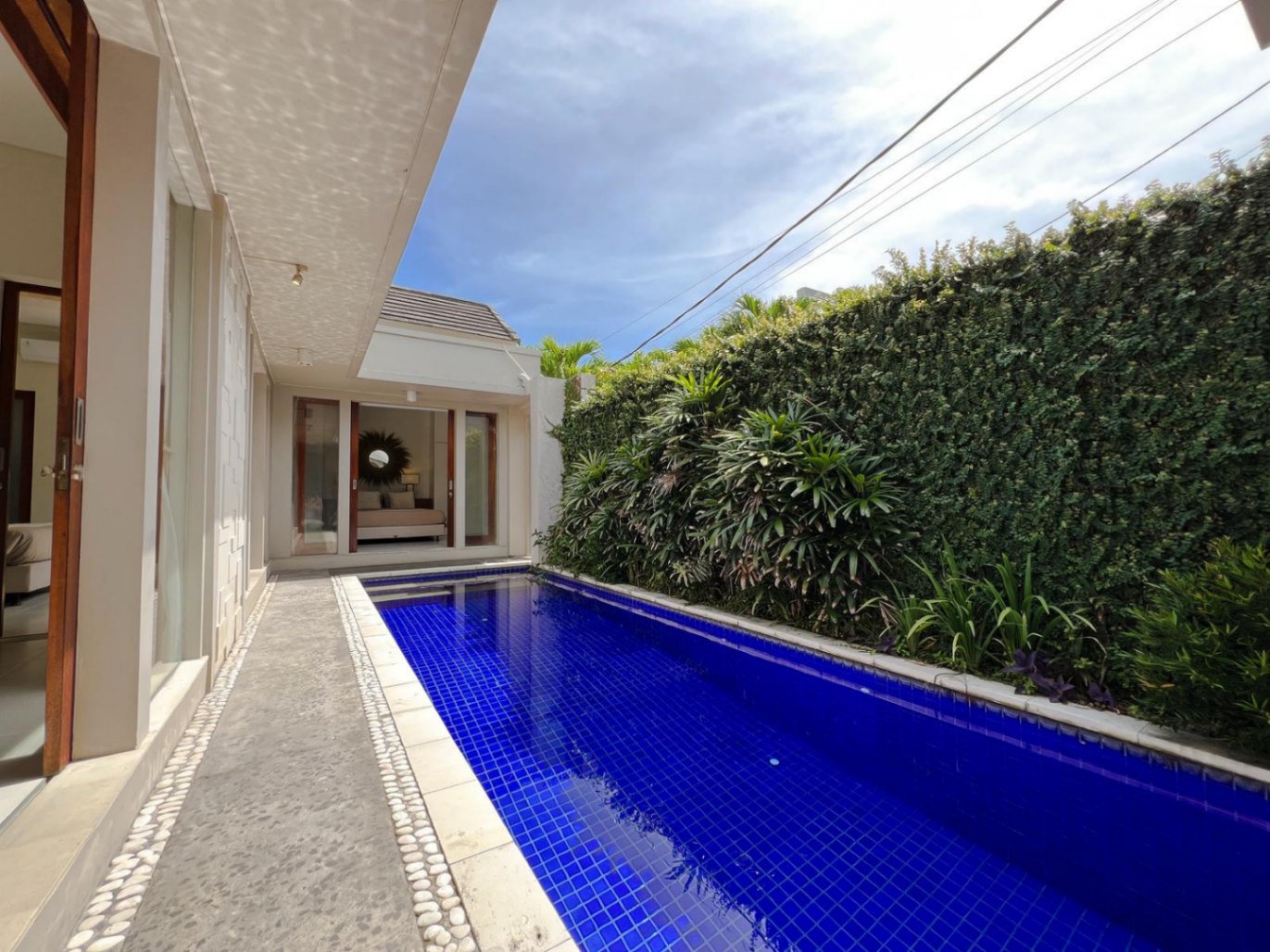2 BEDROOM MODERN MINIMALIST VILLA FOR RENT IN BERAWA – IB25