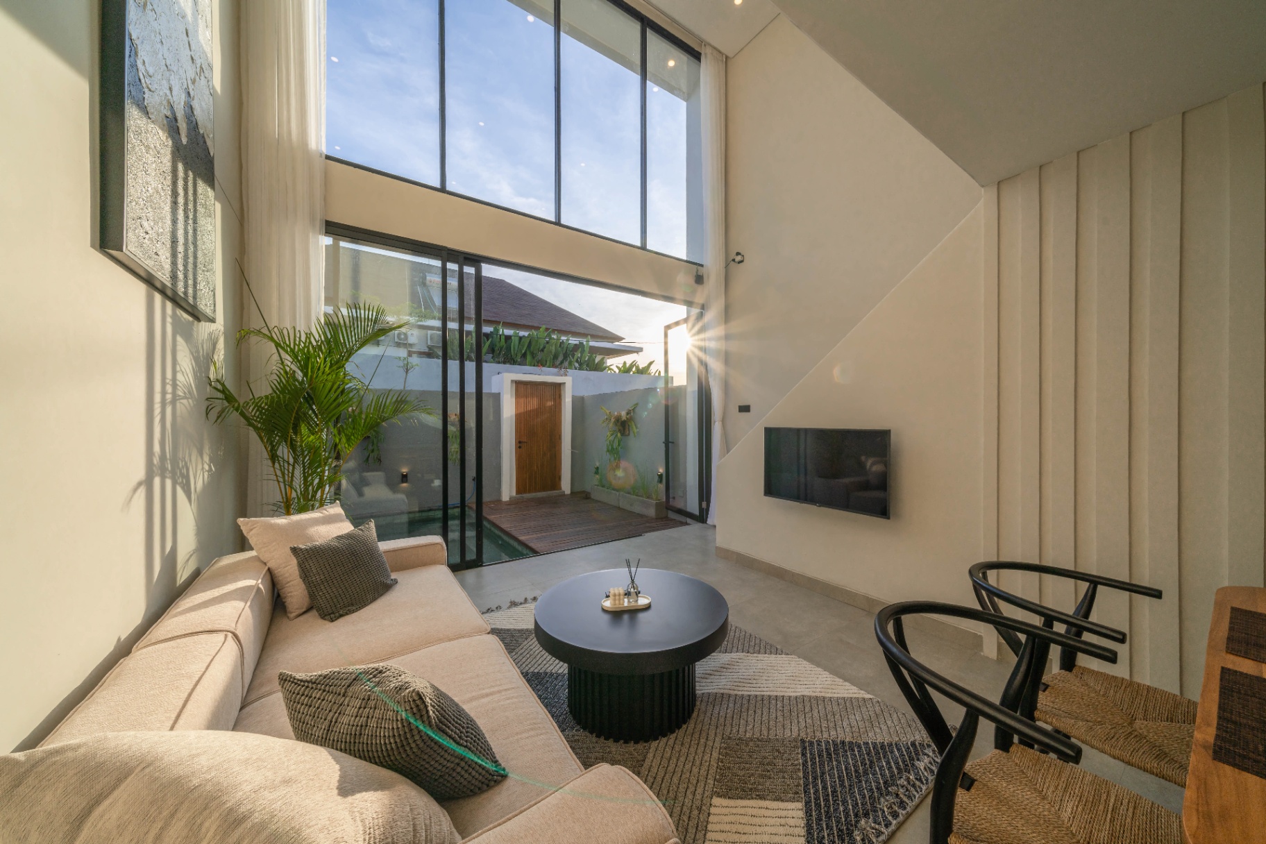 Sadila Estate - Cozy and Minimalistic 2BR Pool Loft in Berawa