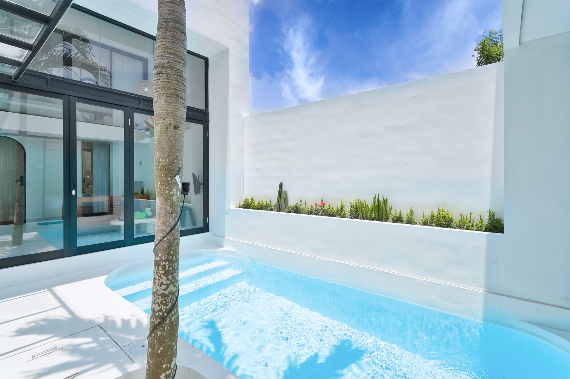 Este- 2BR Beautiful Private Pool Villa near to GWK