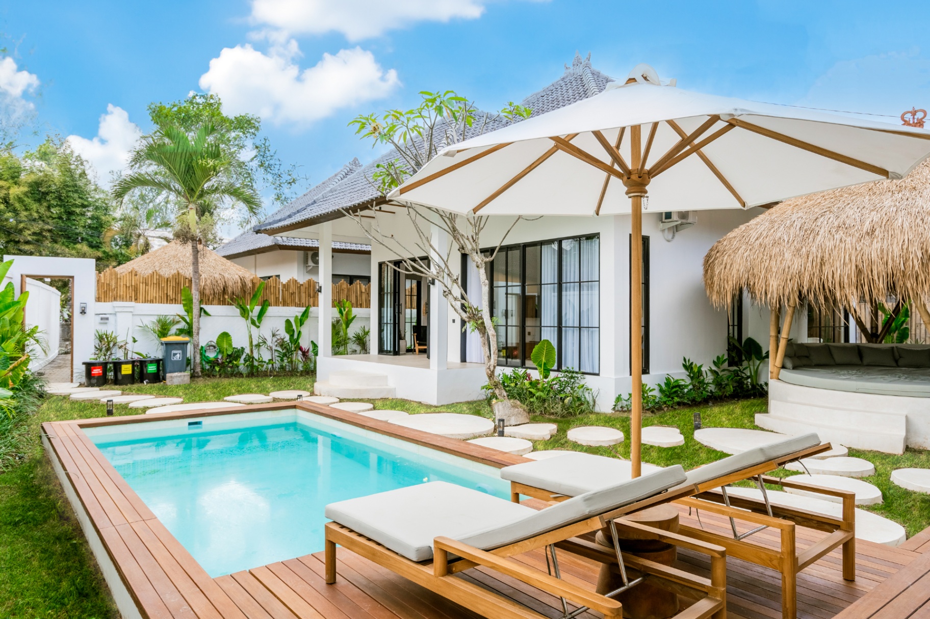 BETA - New Ubud Luxury 2BR Spacious Villa w/ Bathub, Pool, & Tropical Views