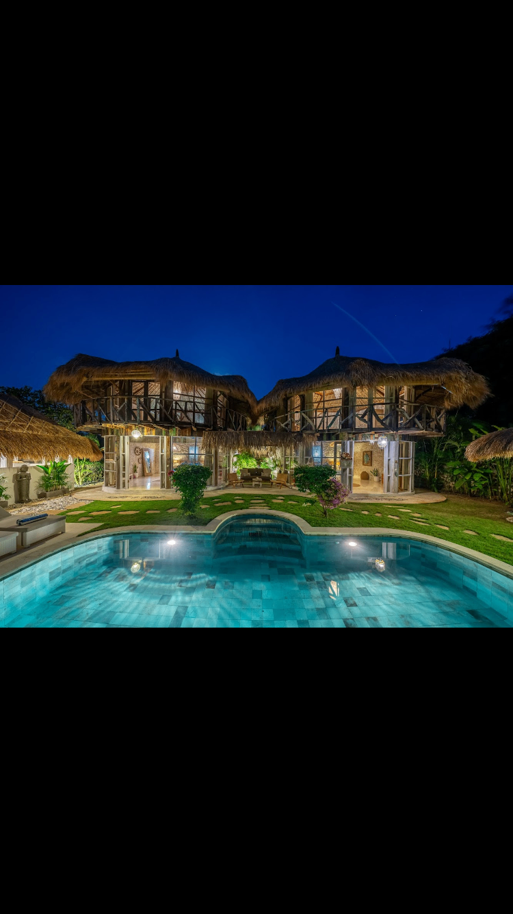 Beautiful 4 Bedroom Villa Balangan Beach