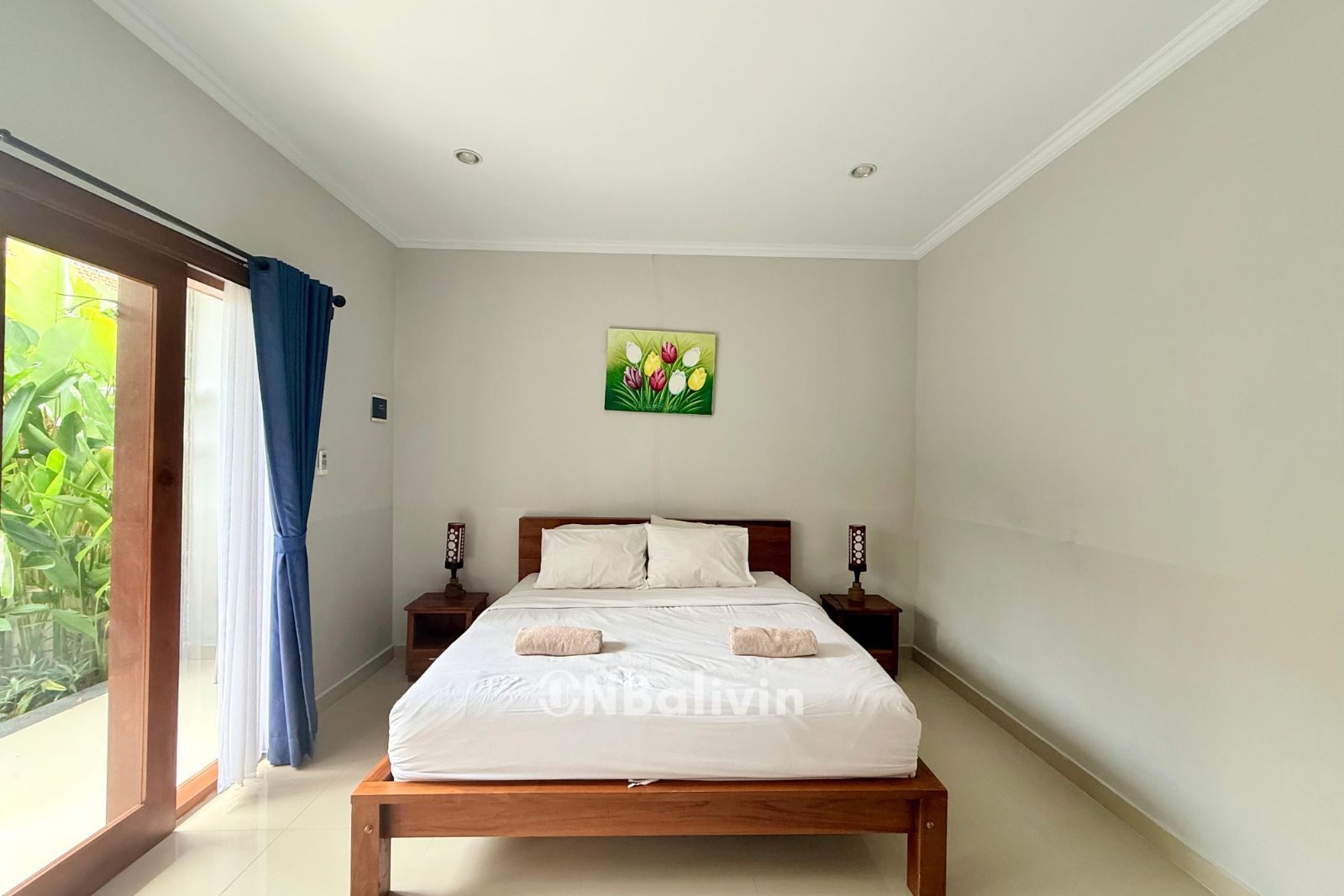 Spacious Room in Kerobokan Near Petitenget – Shared Pool, Prime Location