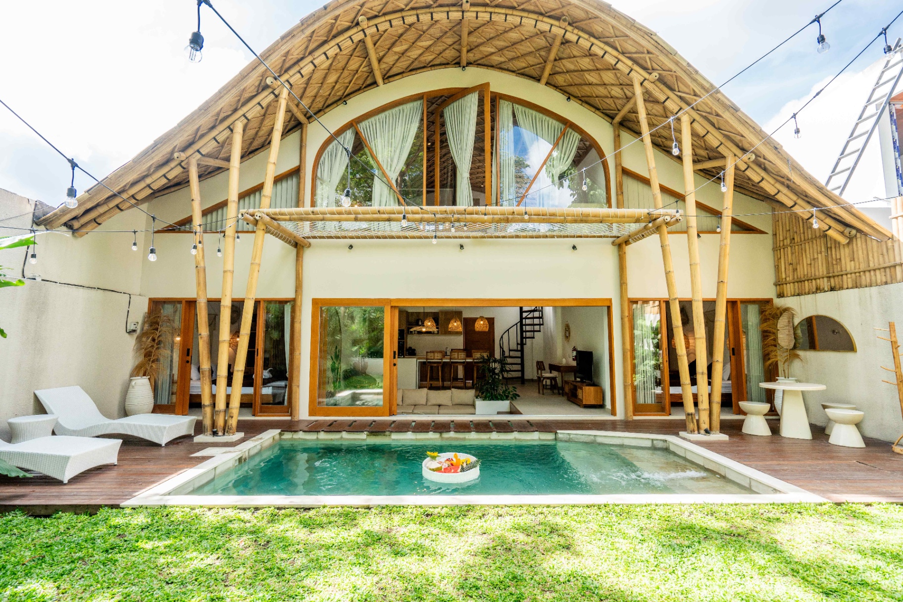 Gemini - 3BR Private Pool Villa in Kerobokan