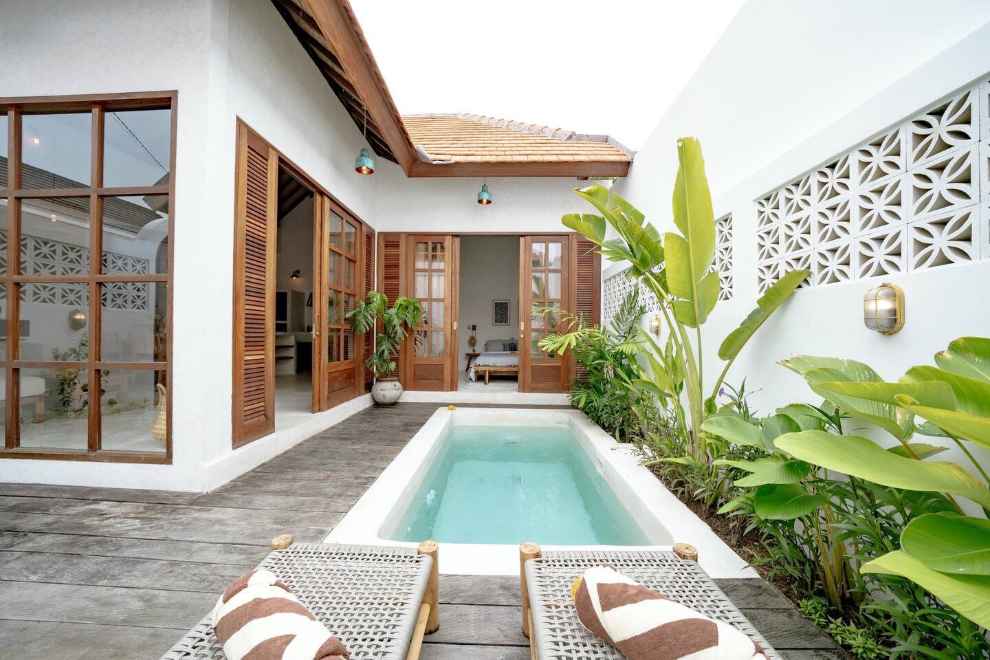 1 Bedroom Villa 4 Minutes to Kedungu Beach