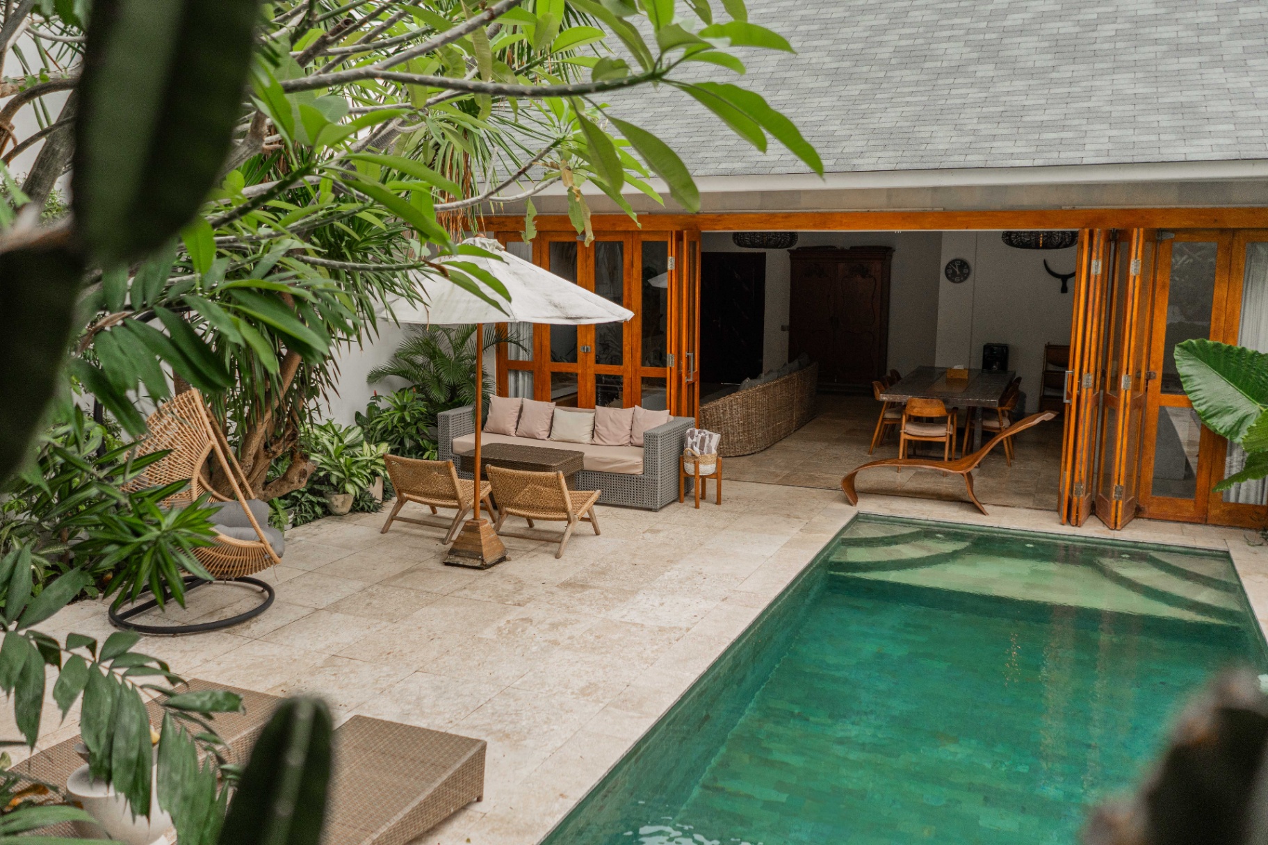 Spacious 4BR Villa w/ Big Pool & Bathtub