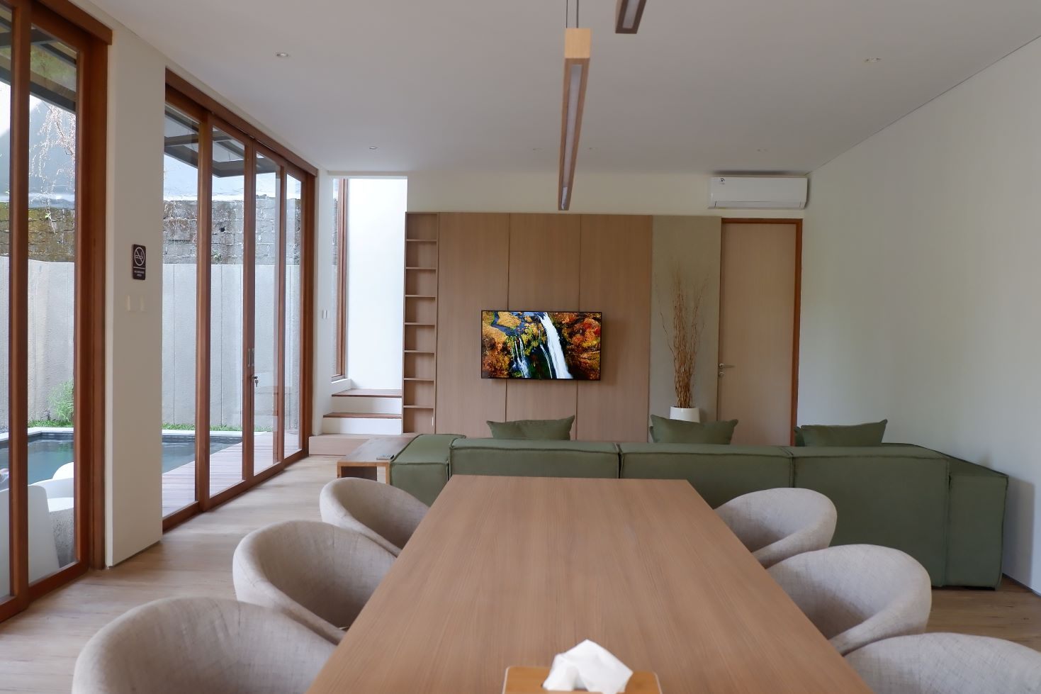 Modern 3BR Villa | Easy Access to Seminyak & Canggu