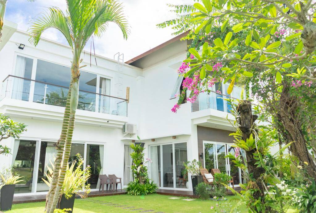 Free hold modern contemporary villa in uluwatu
