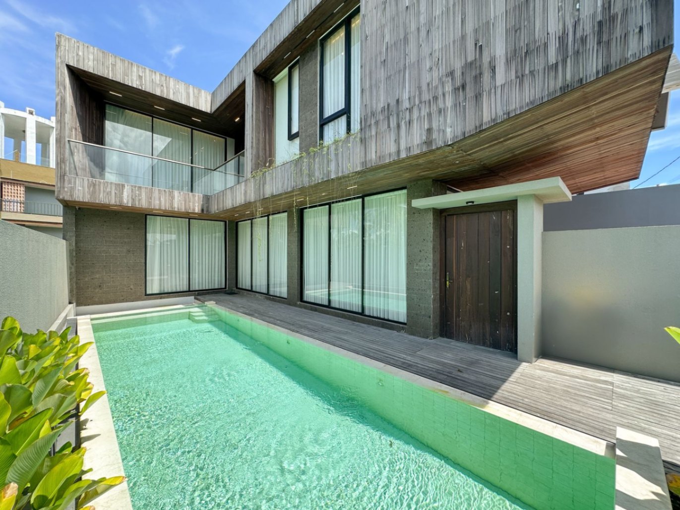 FOR SALE - Villa Style Modern Tropis dengan View Sawah