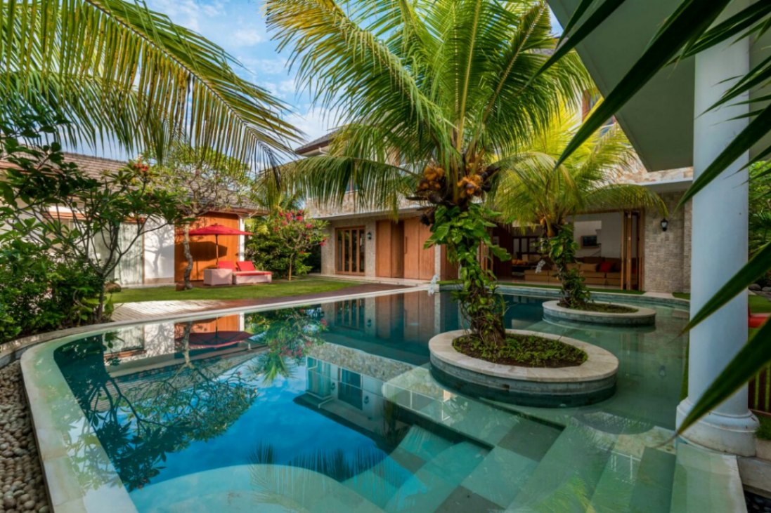 7 BEDROOM VILLA FOR RENT IN UMALAS – IB65