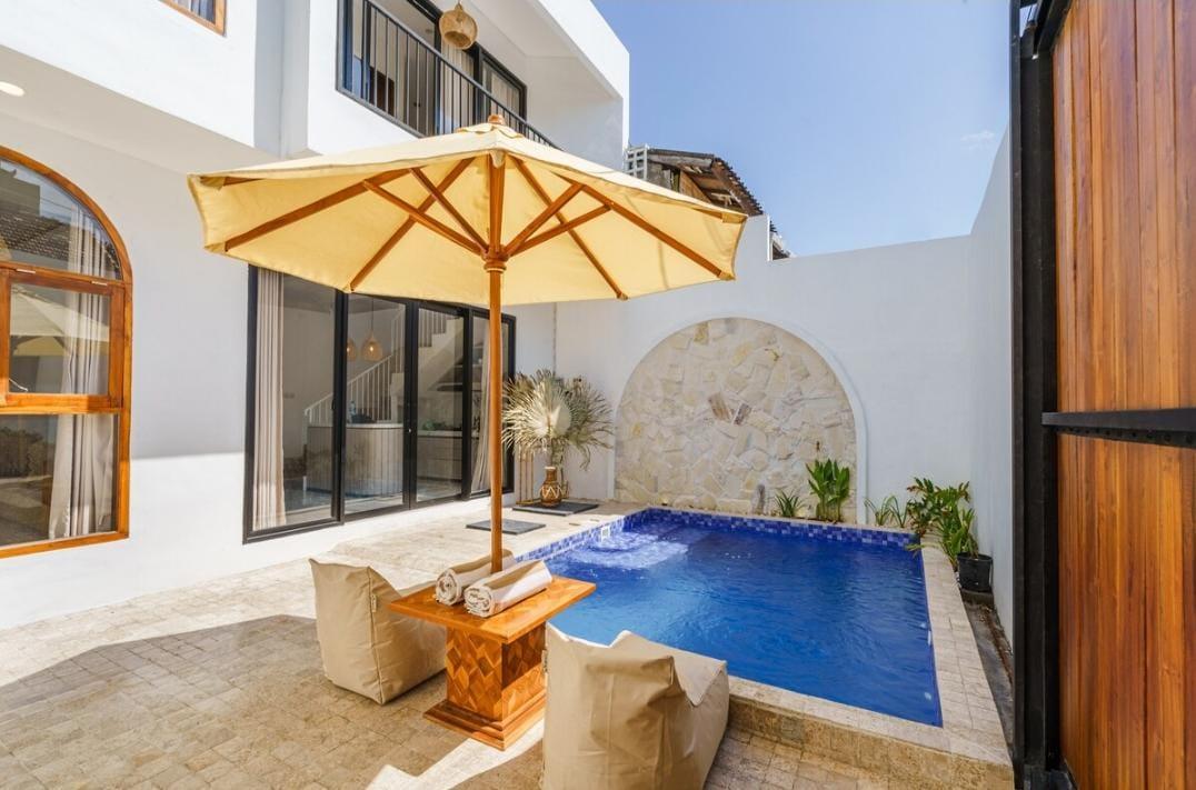 Villa Modern 2 Bed In Berawa,Tibubeneng Bali EK-3162