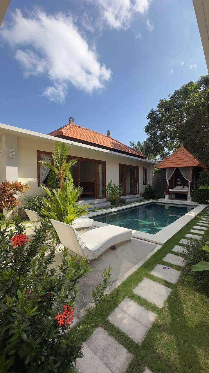 Modern 3 Bedrooms Villa in Berawa Canggu