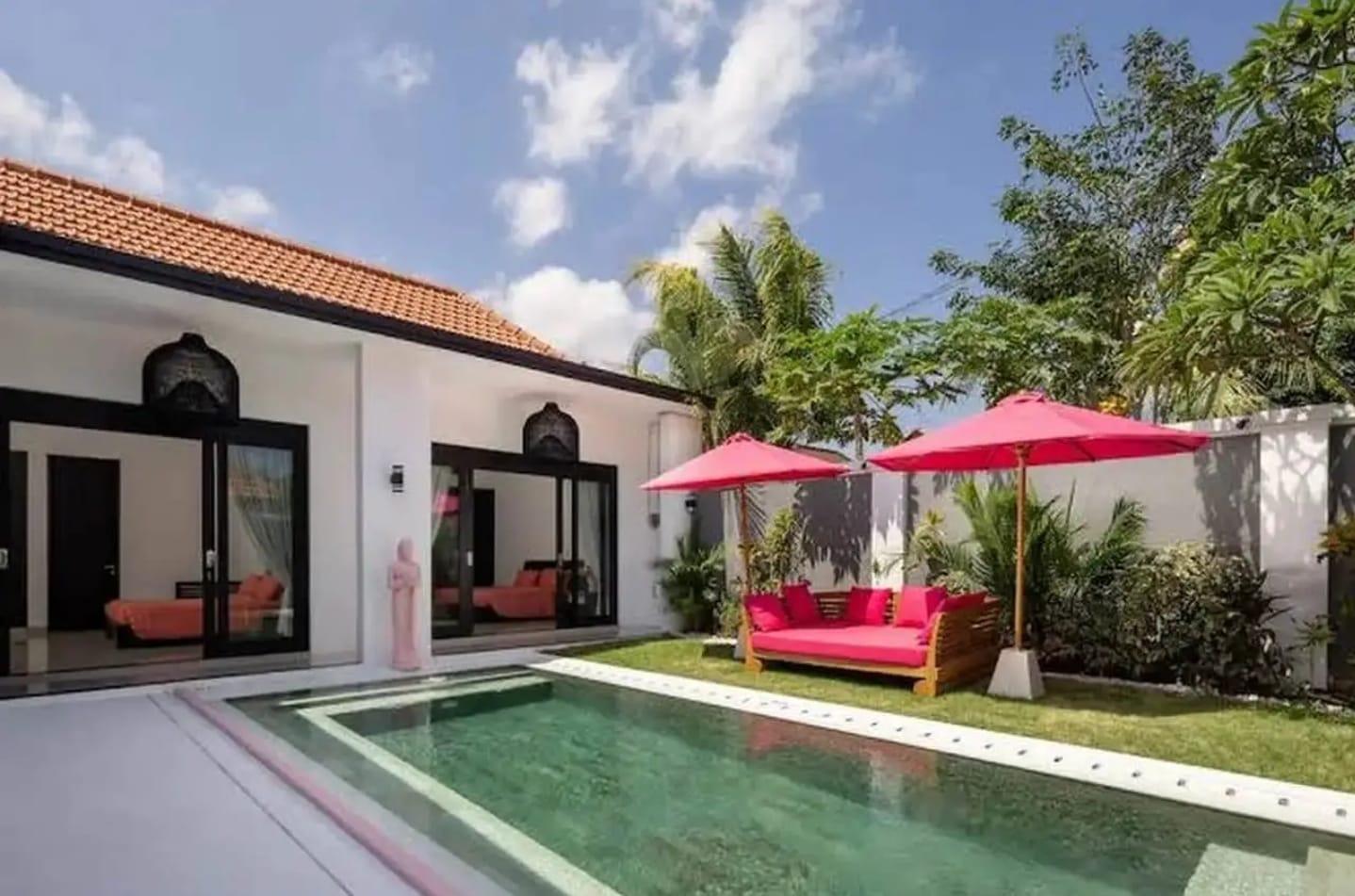 Villa For Rent 3 Bed In Berawa,Tibubeneng Bali EK-3550