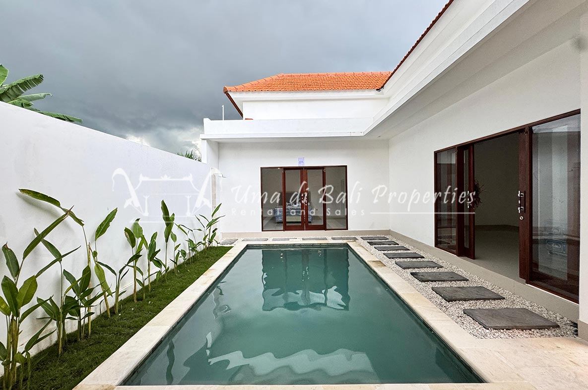 2BR VILLA FOR RENT AT KEROBOKAN | IP 724 