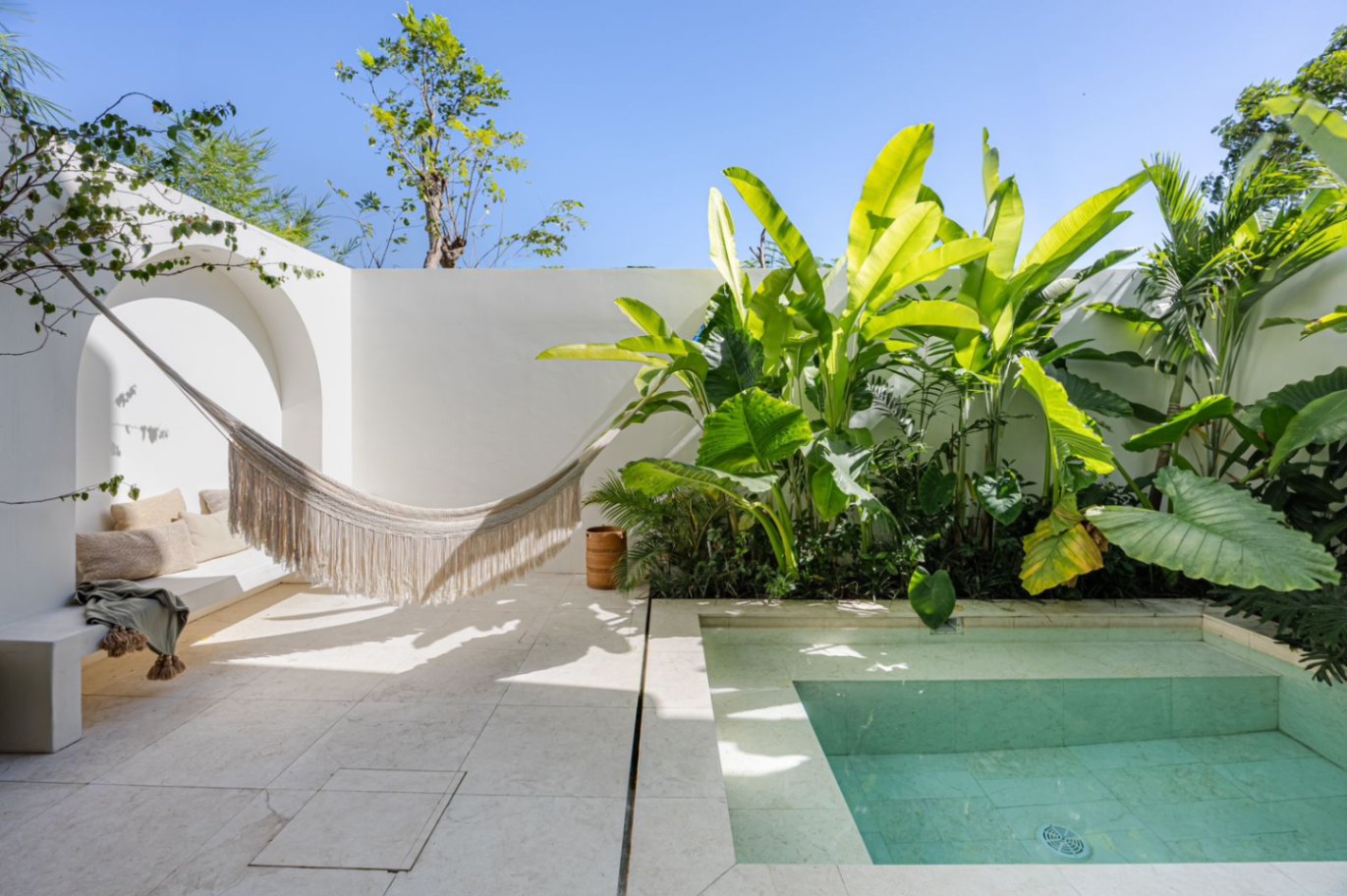 Seseh- munggu 3bedroom with rooftop