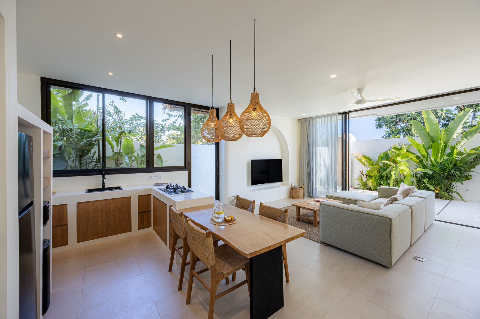 Seseh- munggu 3 bedroom