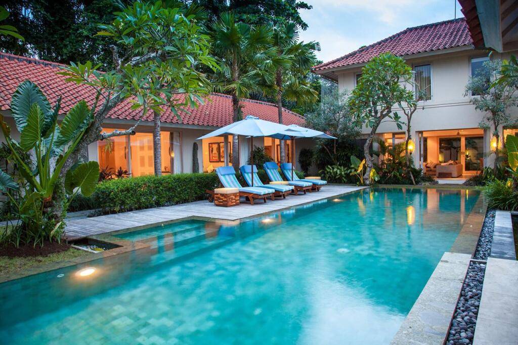 Stunning 4 bedroom villa in Sanur. Perfect for airbnb business