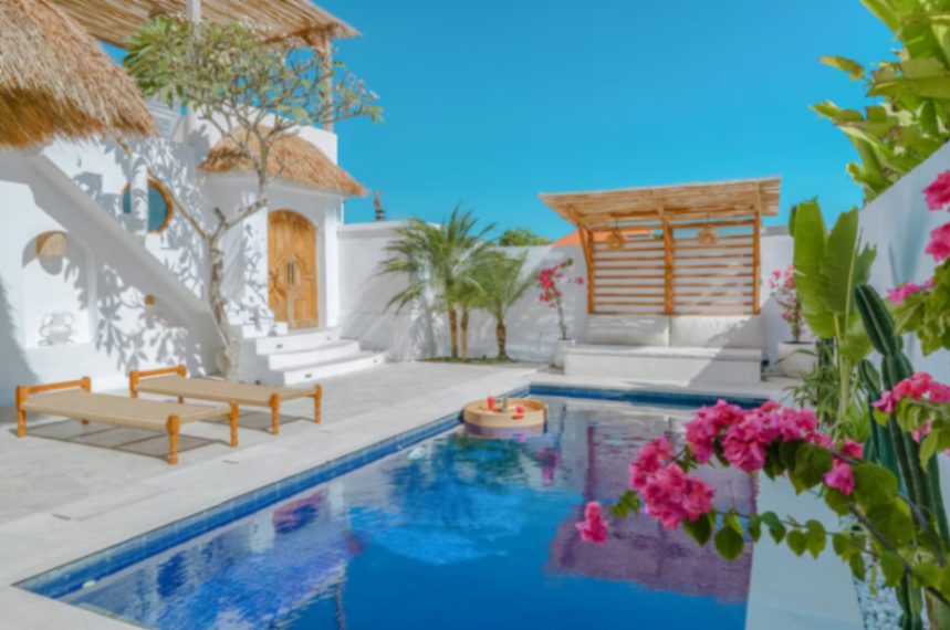 3 BEDROOMS VILLA 5 MINUTES TO ECHO BEACH - YO148