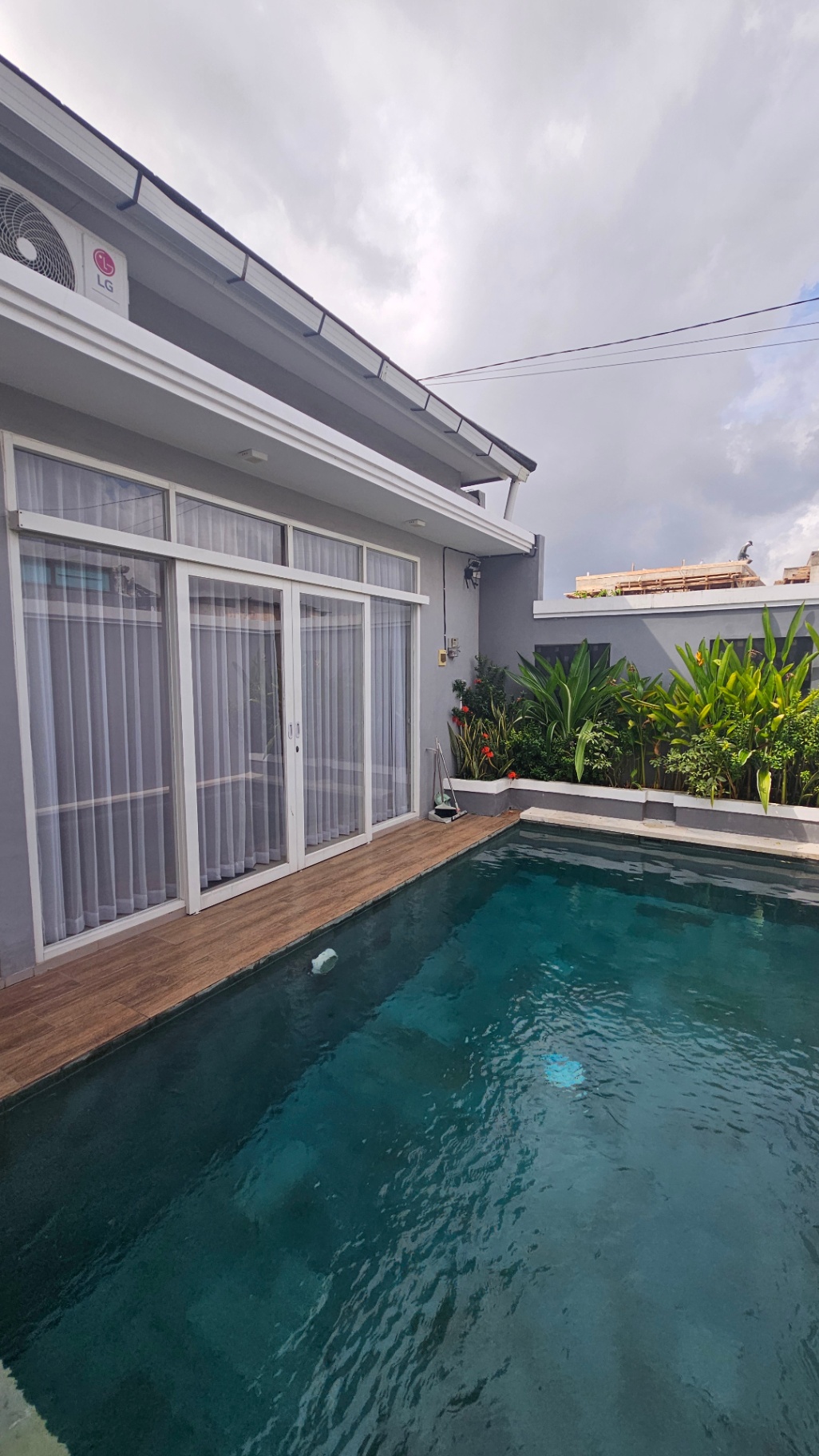 Ed Villas [Video Included in this post]