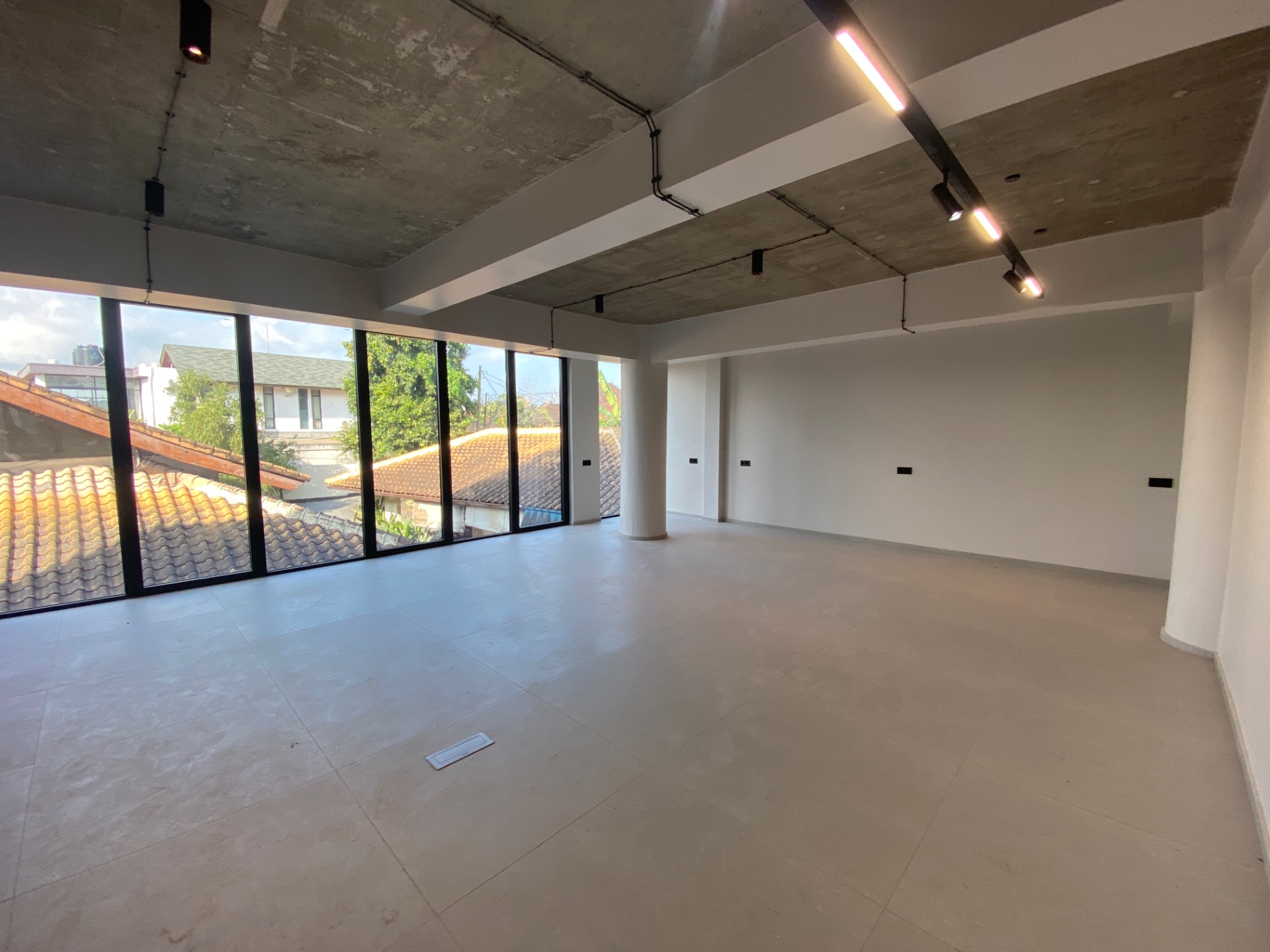 Office/Commercial space