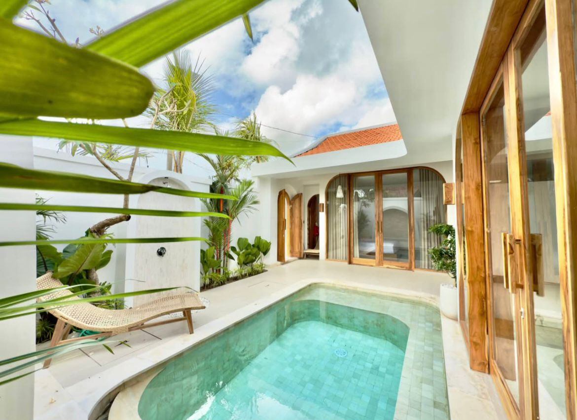 CRTS-2 VILLA FOR REN IN SESEH 2 BEDROOM