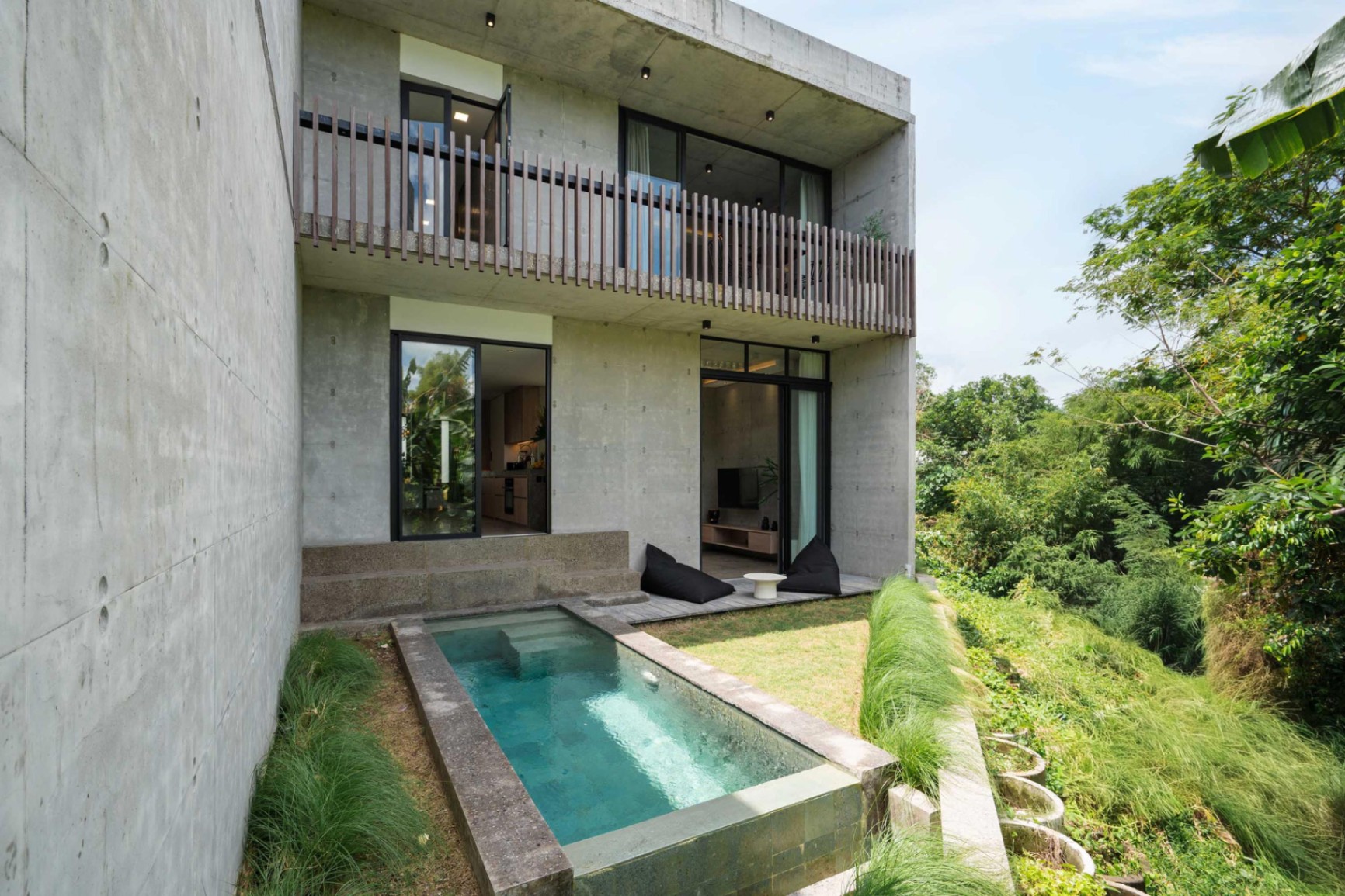 Nakula 7 - Stylish 2BR Villa w/ Nature View Near Berawa Beach
