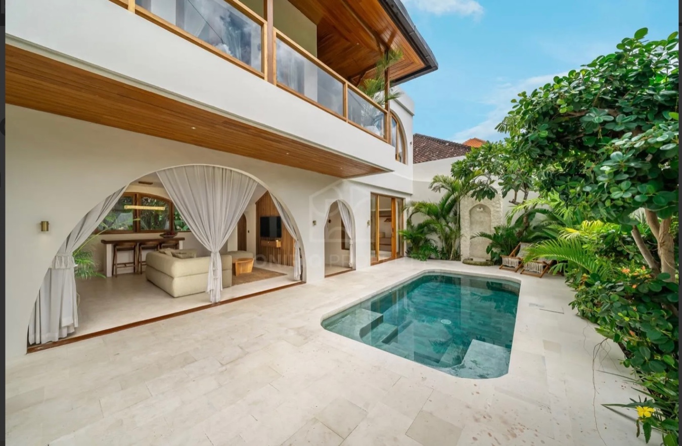 Exquisite 3BR Villa in Berawa-Canggu