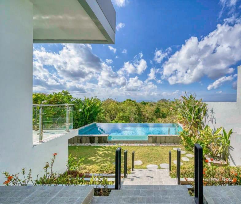 Unggasan 3- bedroom view ocean