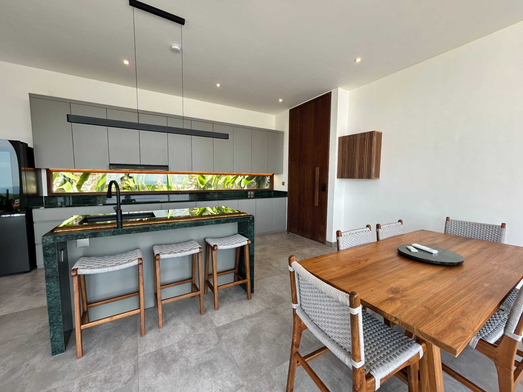 Luxury 2BR Villa w/ Panaramic Ocean View