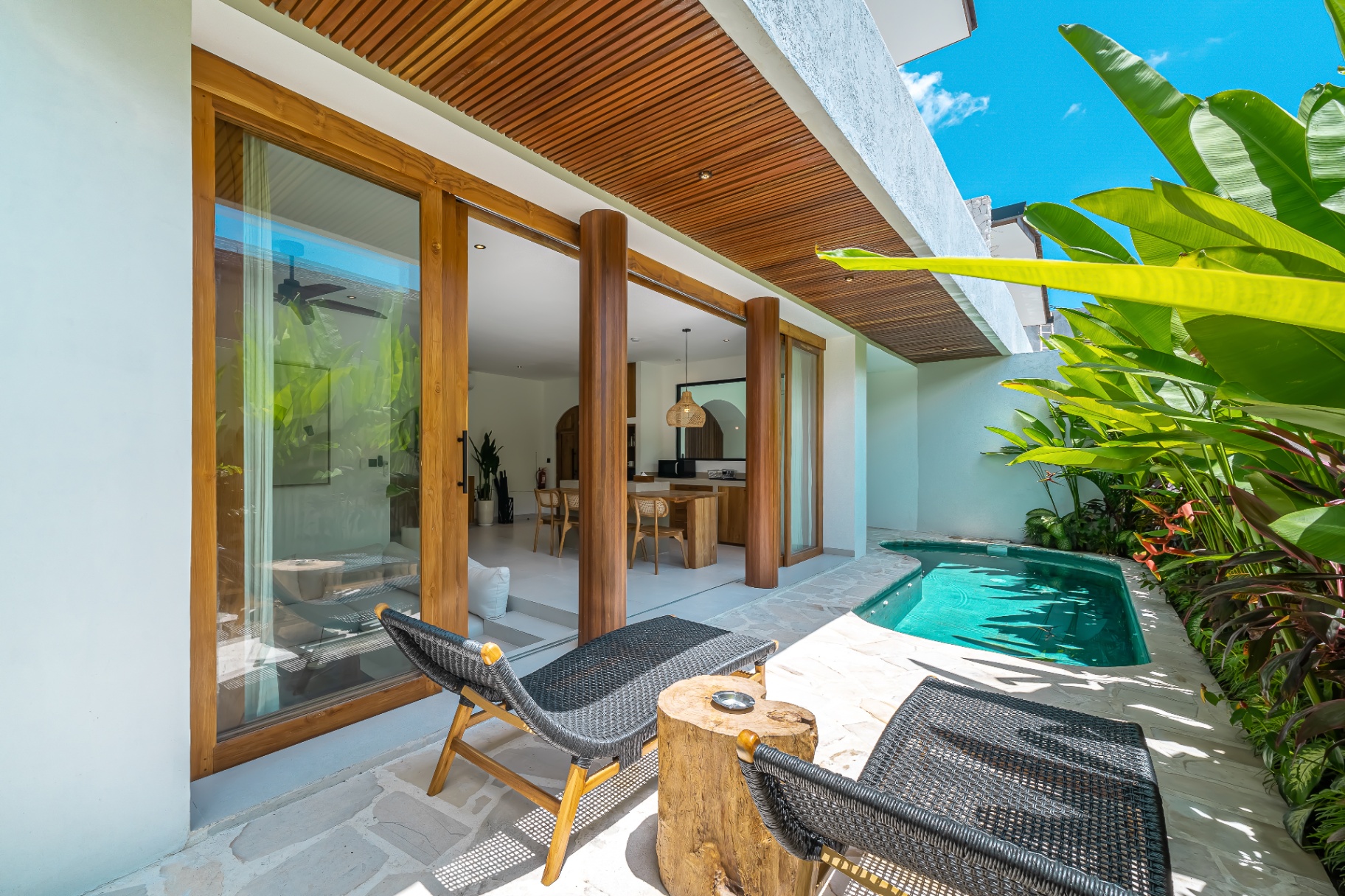 Villa Rindu Kamu - New Stylish 2BR Villa, 5 Mins to Seseh Beach