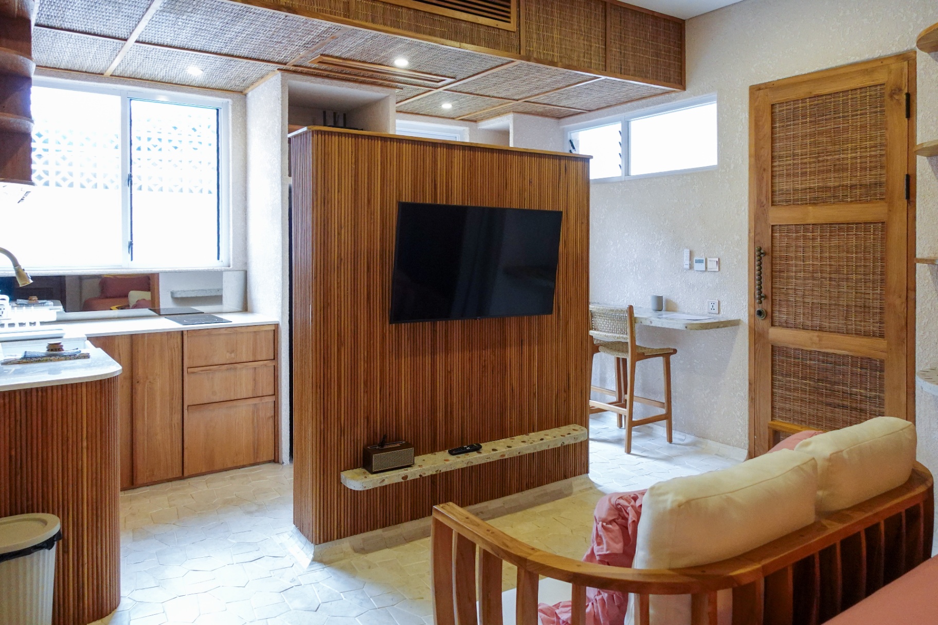 1-Bedroom Apartments with Modern Comfort and Style in Tumbak Bayuh