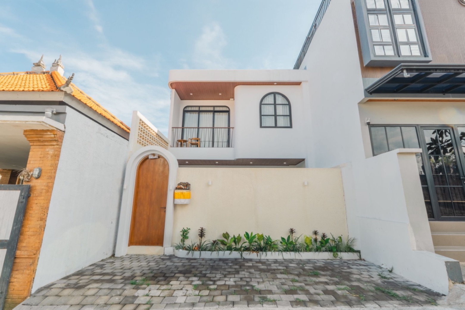 JAK-05 VILLA FOR RENT 2 Bed IN CANGGU