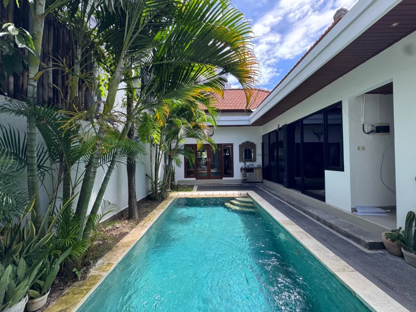 2 BEDROOM MODERN VILLA IN UMALAS